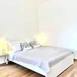 Luca Apartman