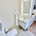 Luca Apartman *
